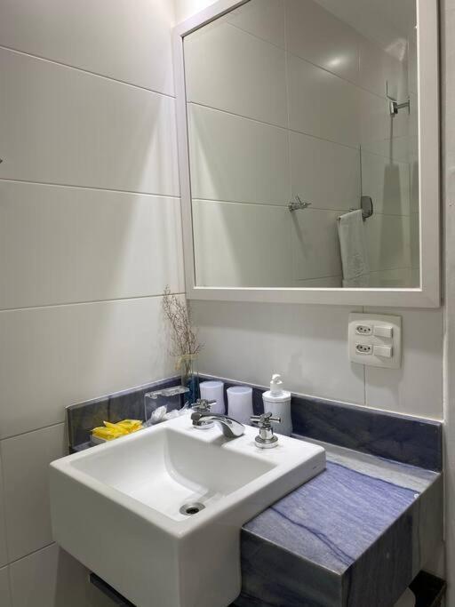 Charmoso Apartamento Na Av. Atlantica, Copacabana Rio de Janeiro Esterno foto